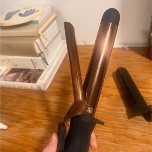 Copper and Black Hair Curling Iron